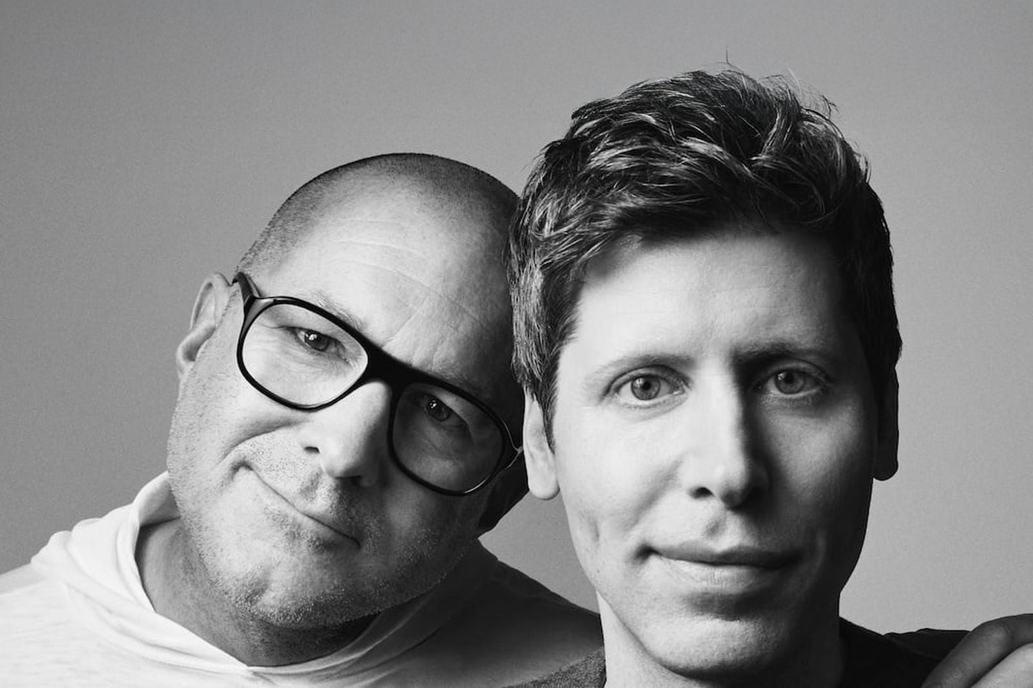 OpenAI chuẩn bị ra mắt thiết bị AI đầu tiên trong năm nay - tham vọng đối đầu AirPods